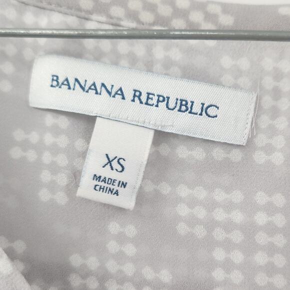 BANANA REPUBLIC Sleeveless Semi-Sheer Tank Top Womens Size Extra Small XS - Picture 3 of 5